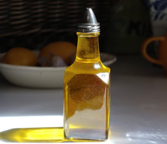 Czym różnią oleje rafinowane od nierafinowanych?